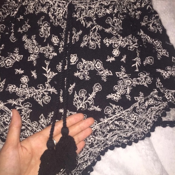 shorts - Picture 2 of 3